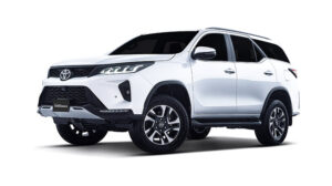 toyota fortuner best 7 seater family car