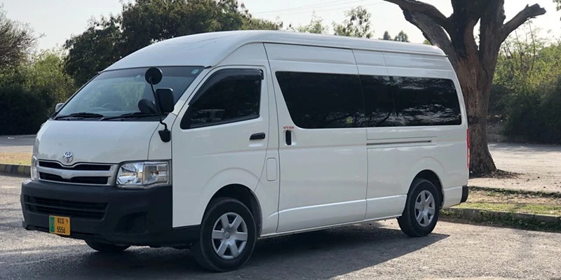 Toyota-Hiace-Guide-Maximize-Reliability-Performance-Featured-Image
