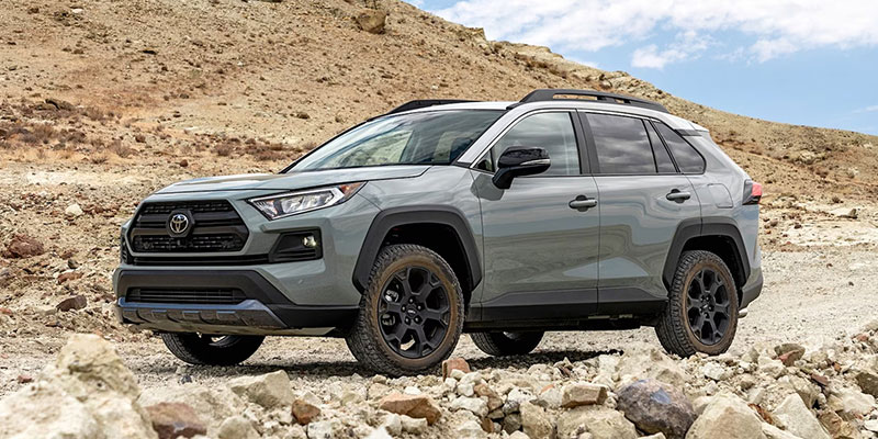 Toyota-compact-SUV-Which-models-are-best-Featured-Image