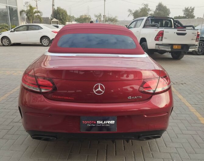 Mercedes-Benz-C-200-AMGLINE-2019-Image-One