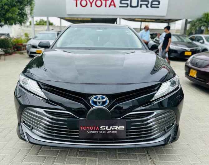 Toyota-Camry-Hybrid-High-2.5L-Featured-Image