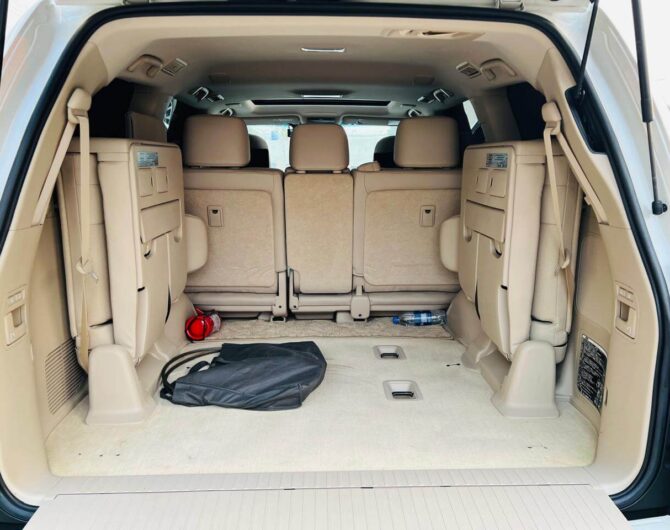 Toyota-Landcruiser-Zx-V8-2021-Image-Nine