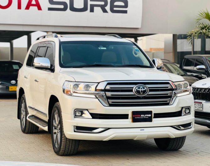 Toyota-Landcruiser-Zx-V8-2021-Image-Three