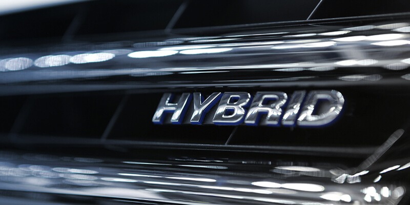 how hybrid engine works