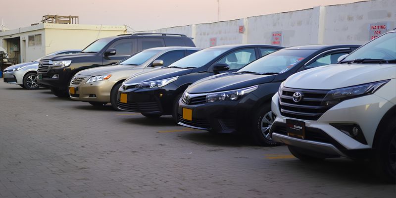 How to Book a Toyota Car in Karachi Effortlessly A Buying Guide Featured Image